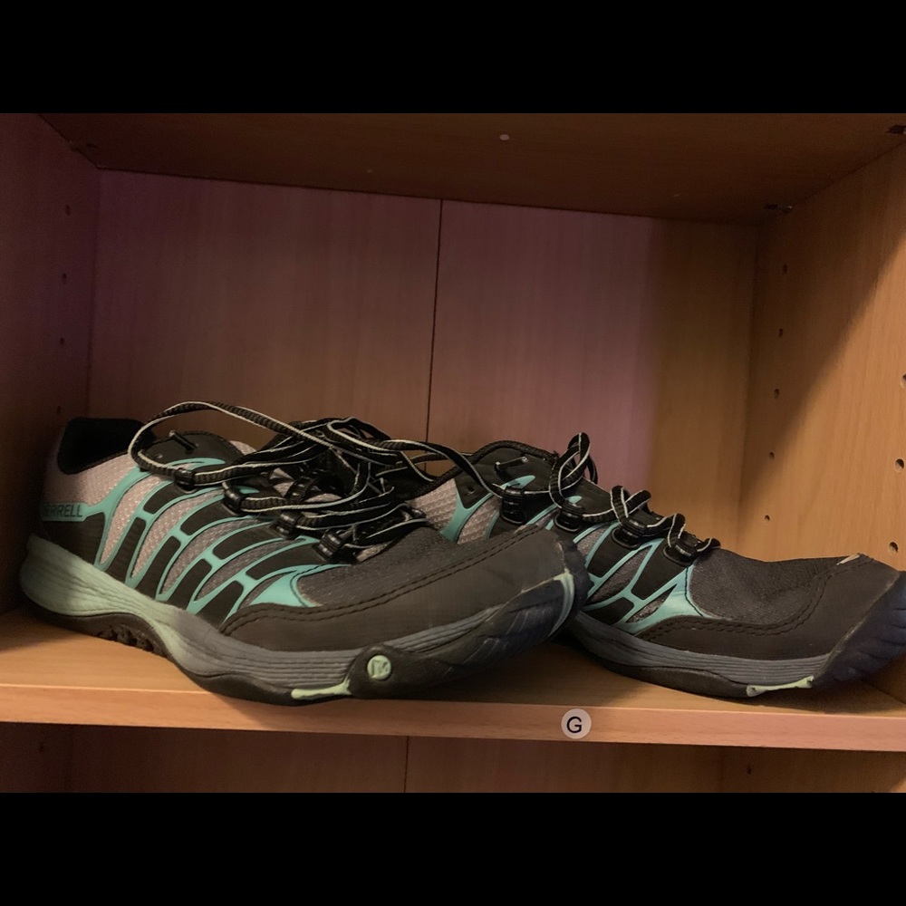 Merrell Tennis Shoes - Picture 5 of 5